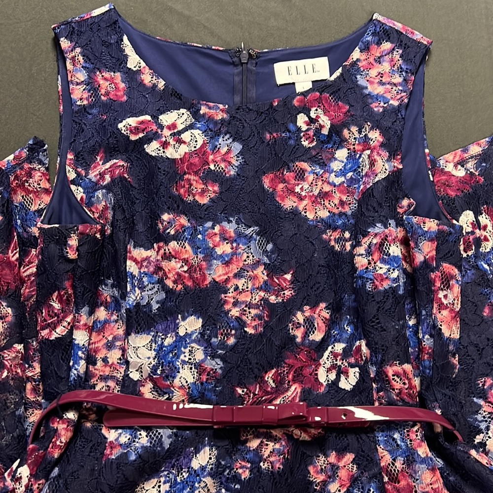 Floral Fit and Flare Dress - Picture 2 of 5